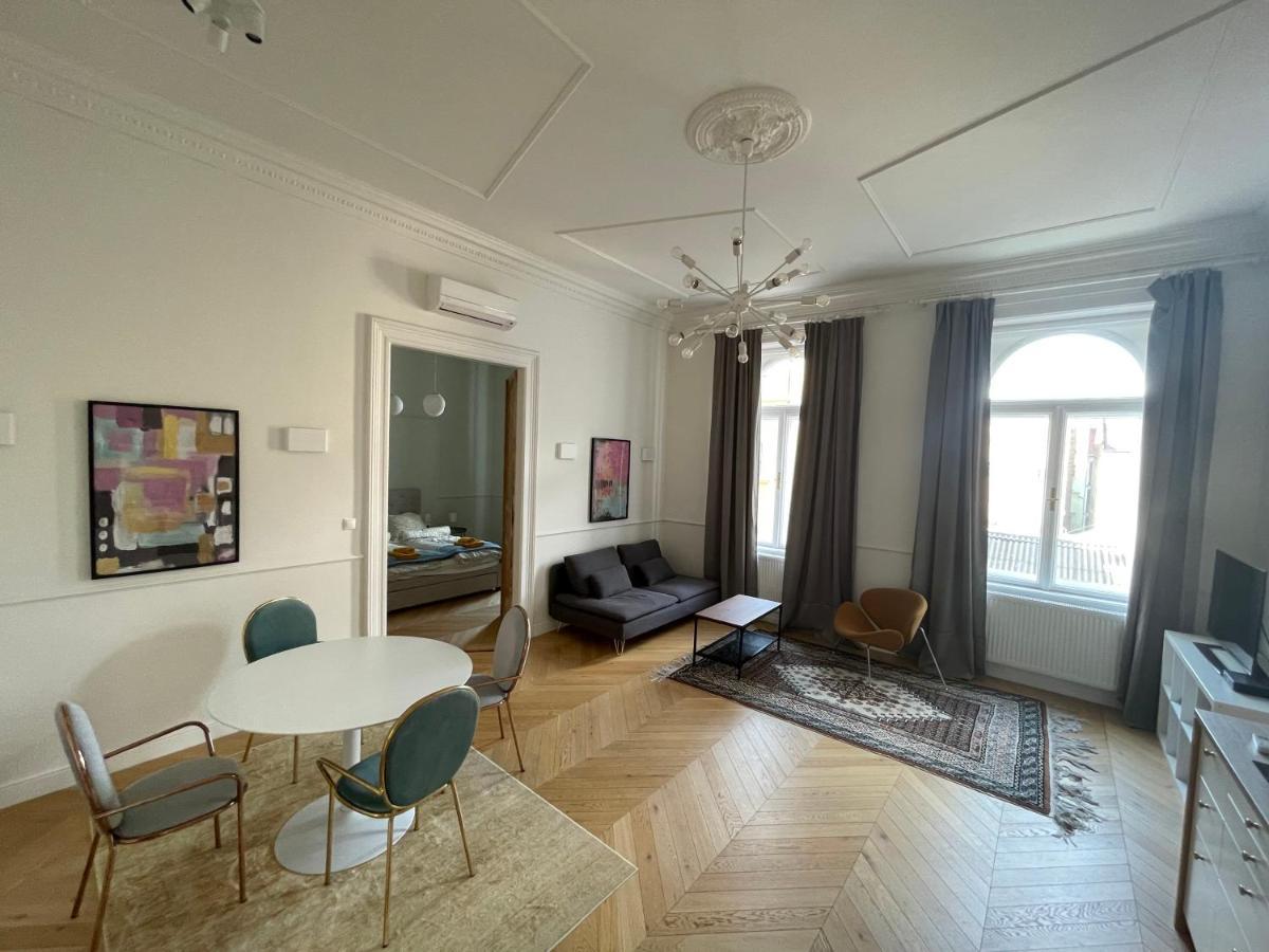City Center 3, Elegant And Cozy 2Br In City Center! Budapest Eksteriør bilde